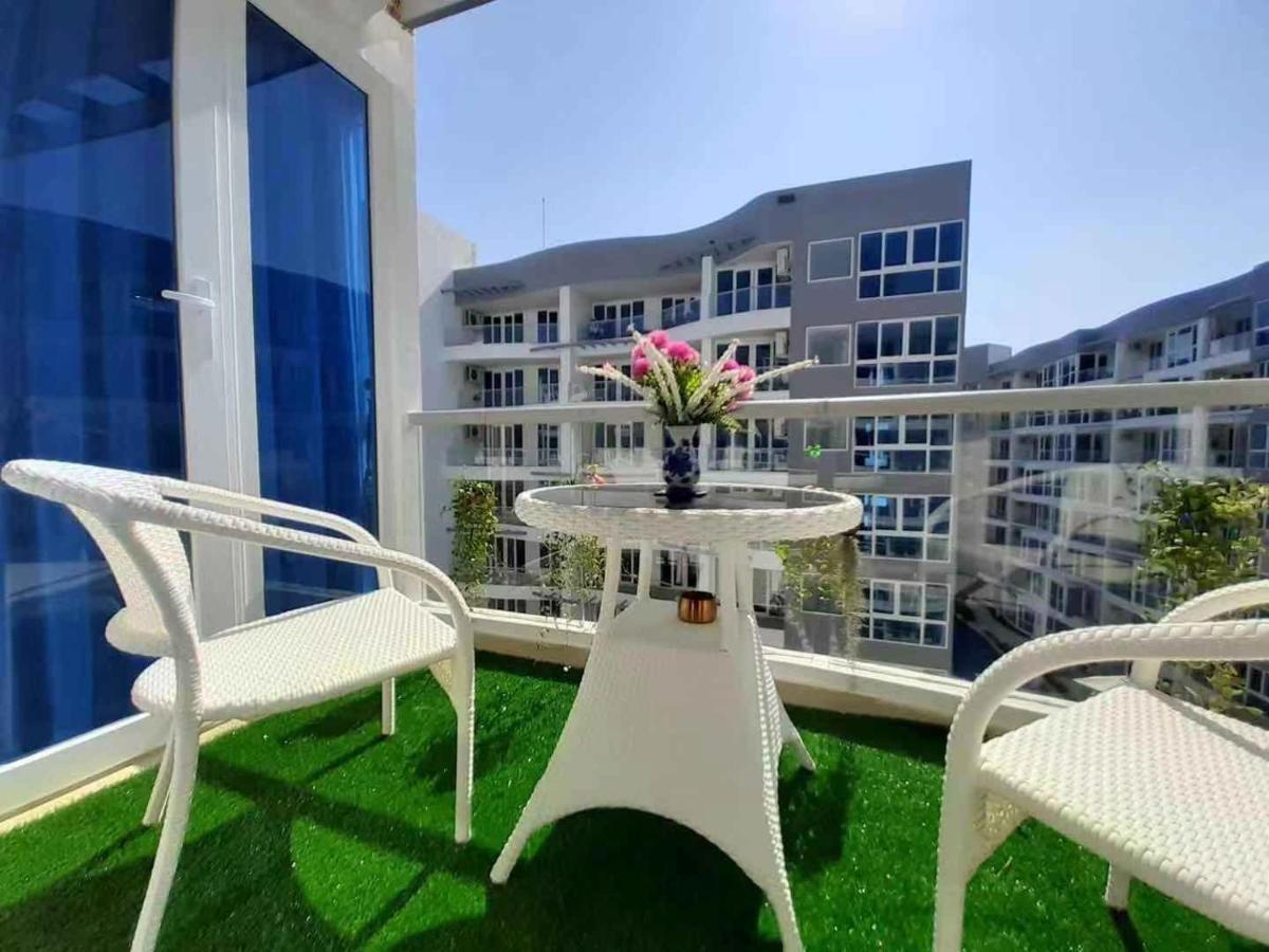 Ferienwohnung Grand Avenue Soi Buakhao By Daisy Pattaya Exterior foto